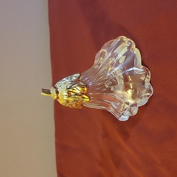 Vintage Avon Inverted Magnolia Flower Empty Perfume Bottle - Picture 1 of 4